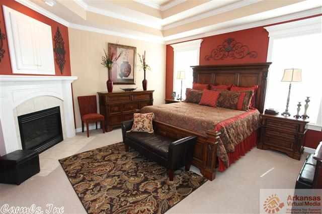 824 Colonial Dr