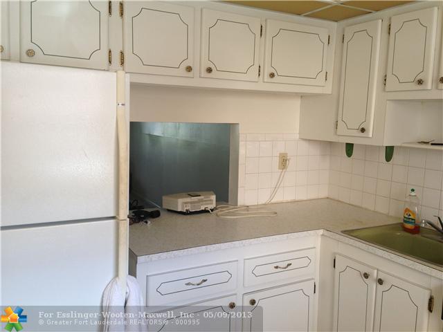 7887 Golf Circle Dr # 110