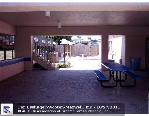 370 NW 76TH AV # 403