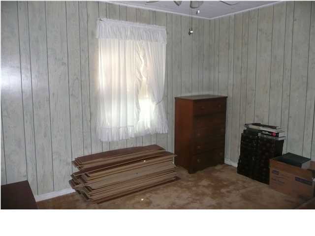 825 Milton St. N.