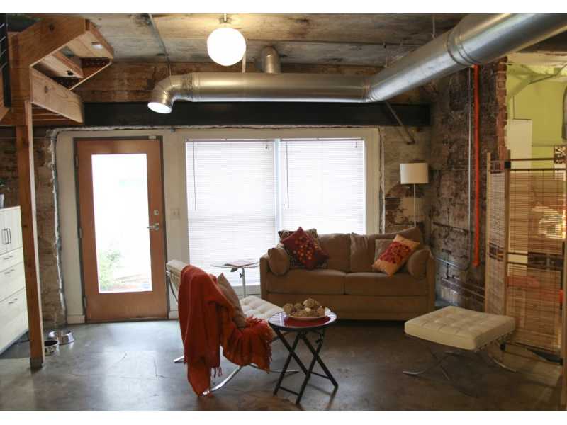 Unit 1 - 244 Peters Street