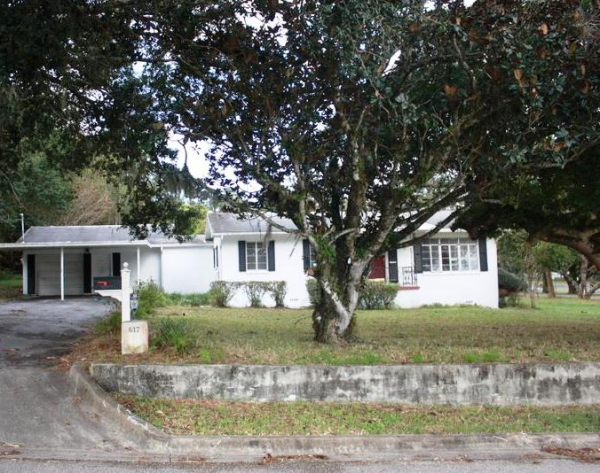 617 Bell Ave