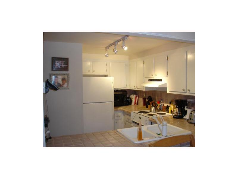 1000 RIVER REACH DR # 110