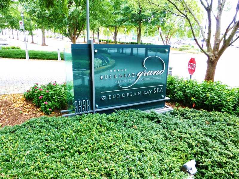 Unit 1603 - 3338 Peachtree Road Ne