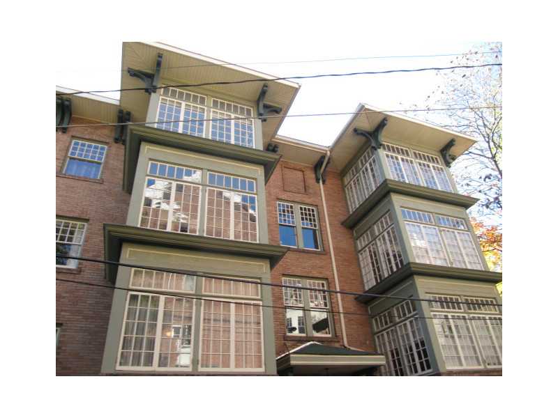 Unit 9 - 171 6th Street