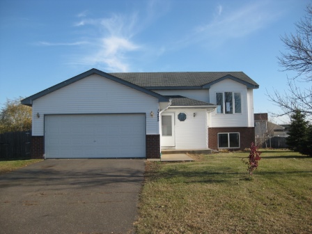 1395 Honeysuckle Ln SE