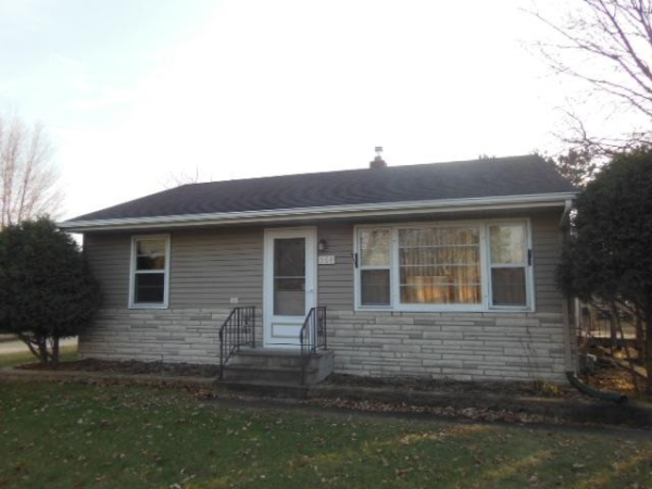 564 County Rd J West