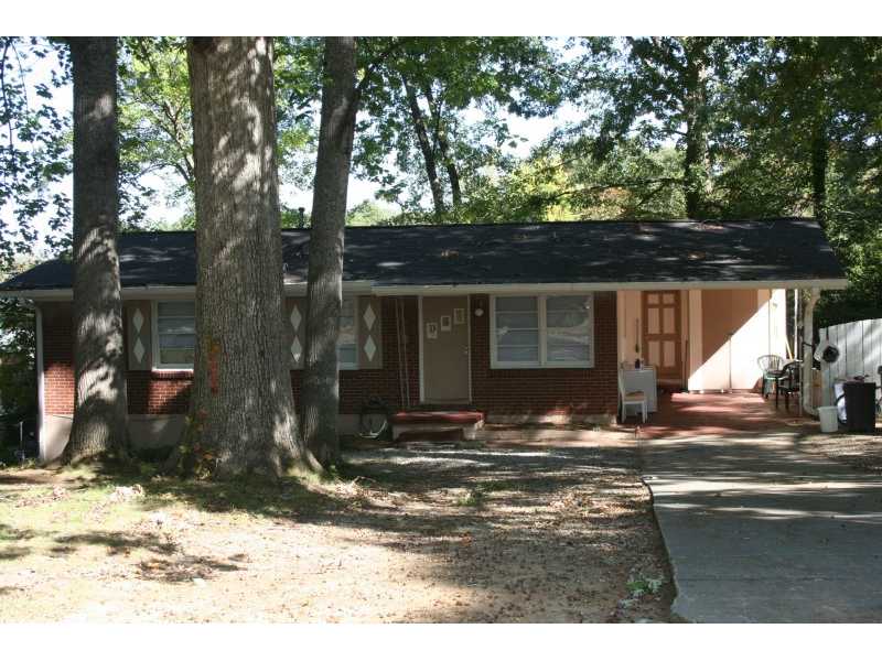 2538 Garrett Circle