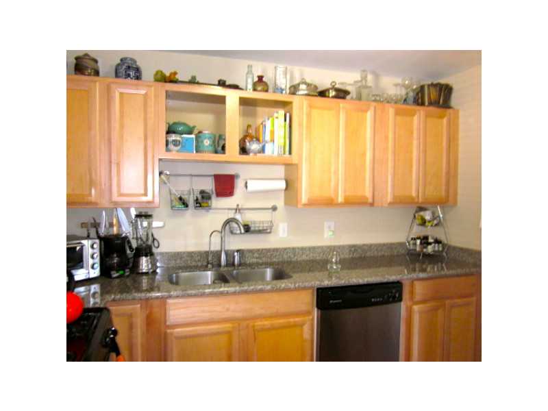 Unit 37c - 1355 Euclid Avenue Ne