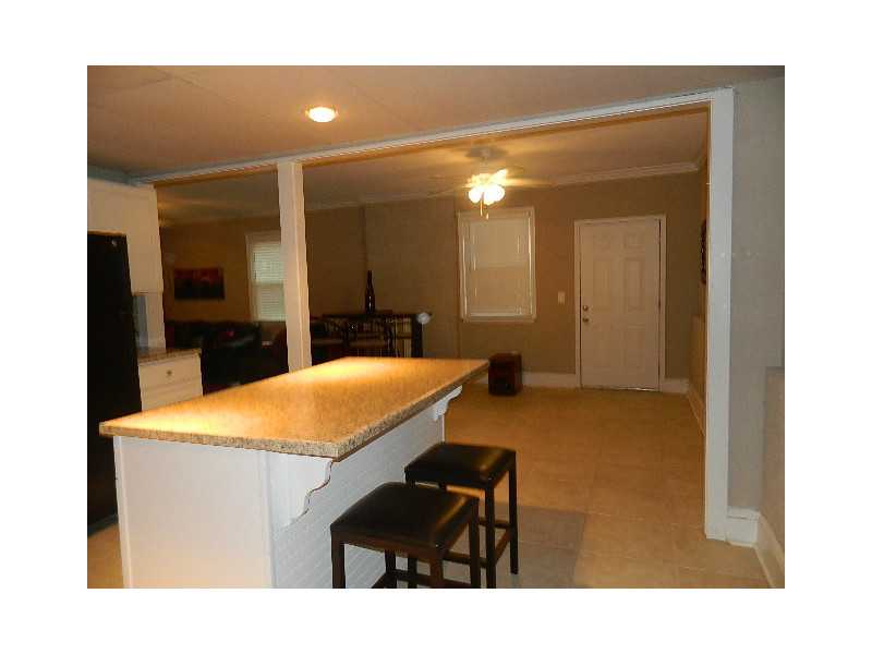 2132 Dunwoody Glen