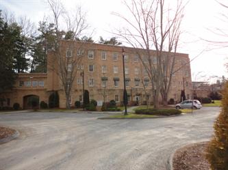 8 Village Ln #a-400