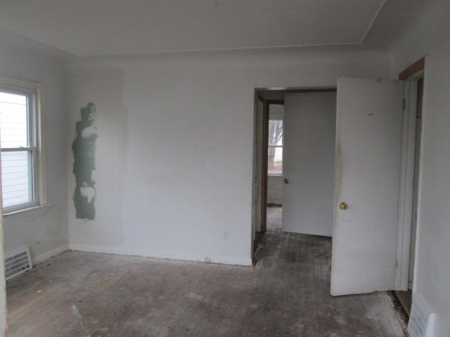 16058 Fairmount Dr