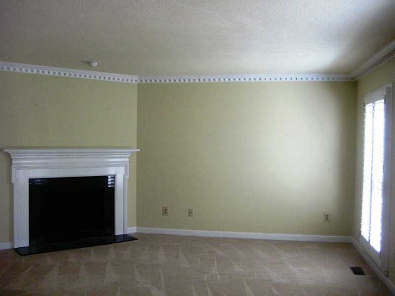 Unit 370 - 370 The Chace