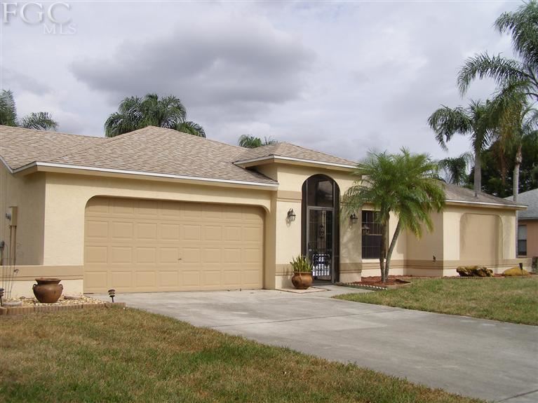 6685 Wakefield Dr