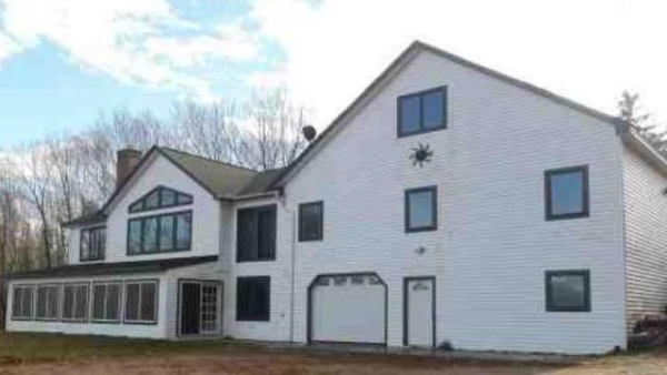 140 Lake View Dr