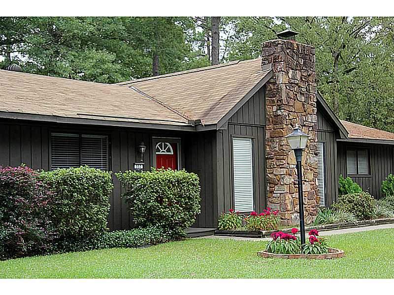 332 COUNTRY LANE