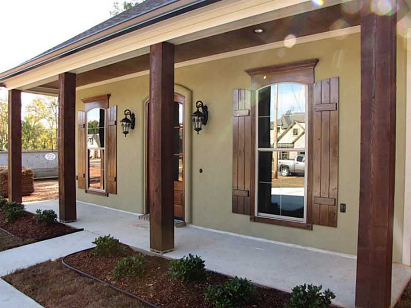 513 DOGWOOD SOUTH