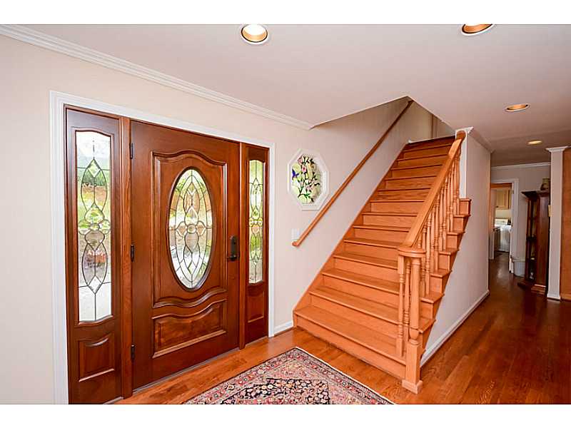 169 Lakeview Circle