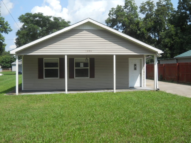 1406 Jackson Ave