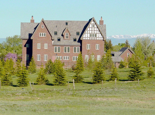 1325 Whitman