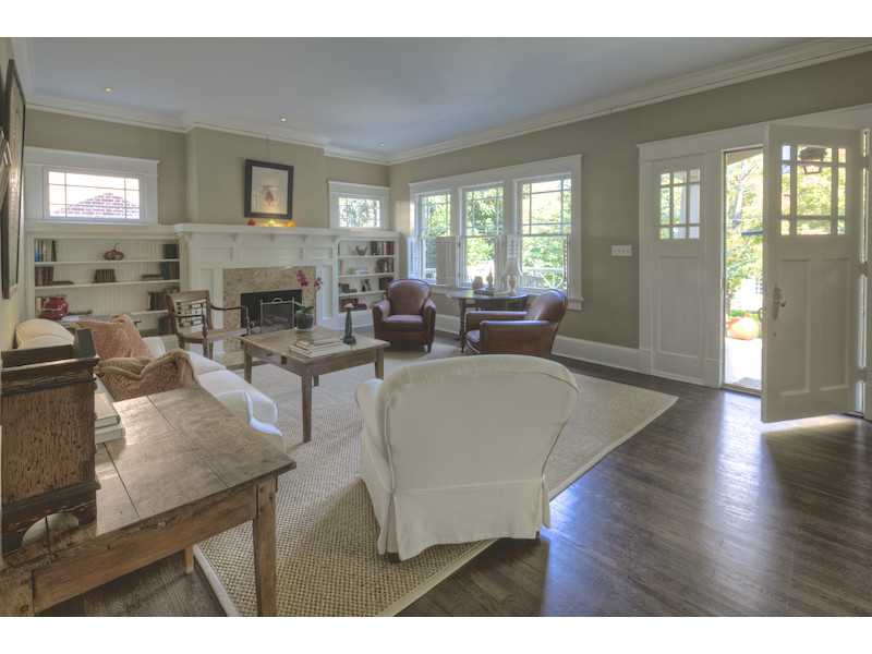 160 Huntington Road Ne