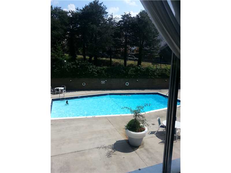 Unit 1401 - 215 Piedmont Avenue