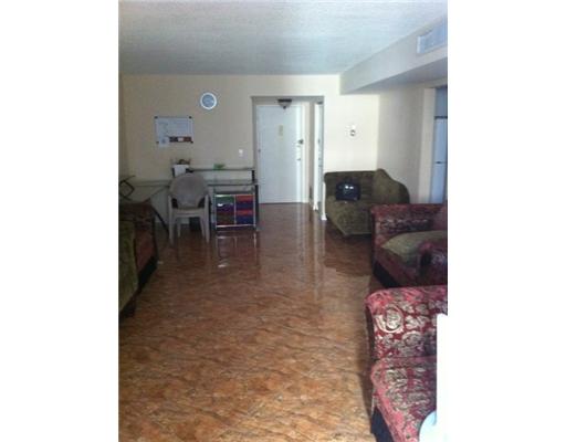 1833 S OCEAN DR # 305