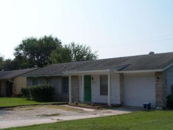 5914 Castle Hunt