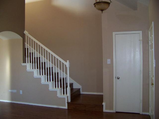 5817 Arena Cir
