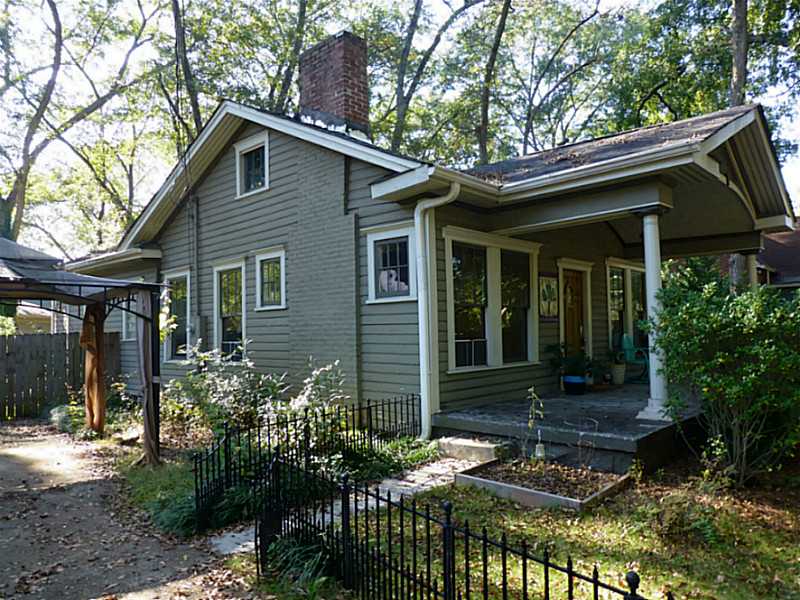 829 E Lake Drive