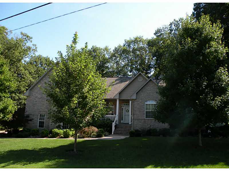 20 Country Club Dr