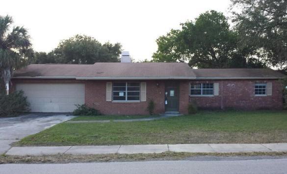 5105 Whiteway Dr