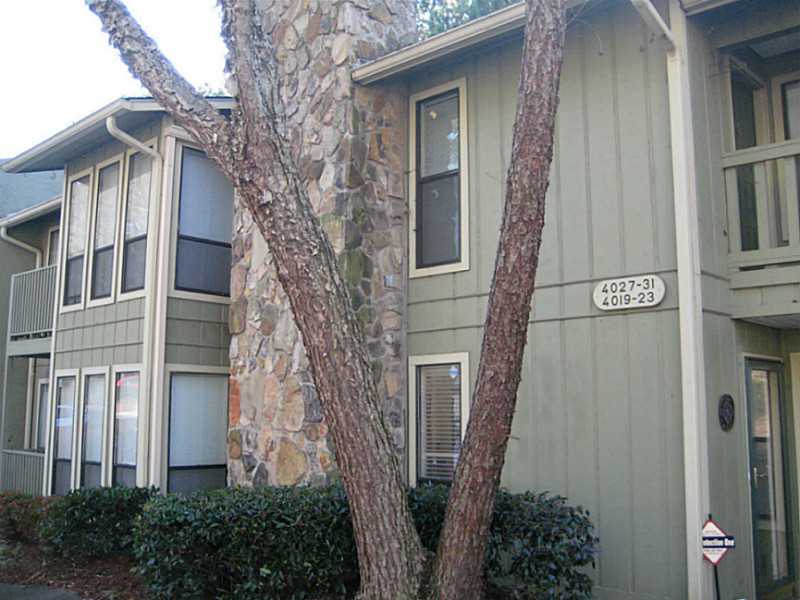 Unit 4027 - 4027 Woodridge Way