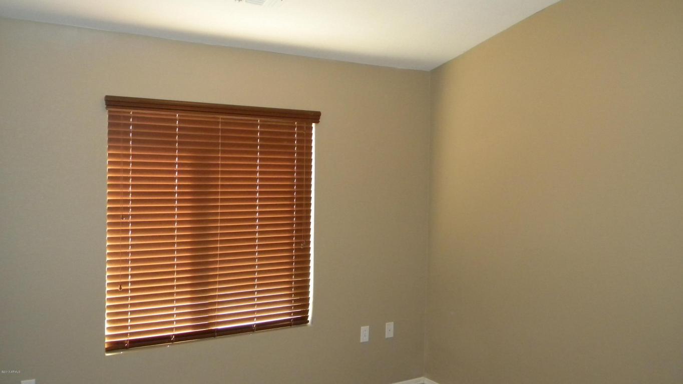 2401 E RIO SALADO Parkway #1006