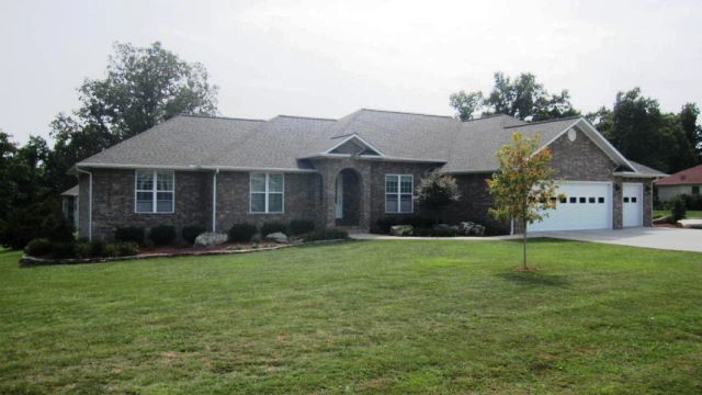 601 Hayfield Dr.