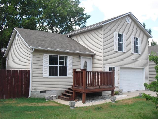 1109 W Ridge St.