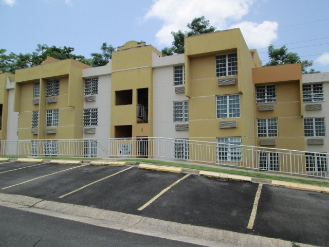 Apt # 301 - 1 Vista Serena Cond