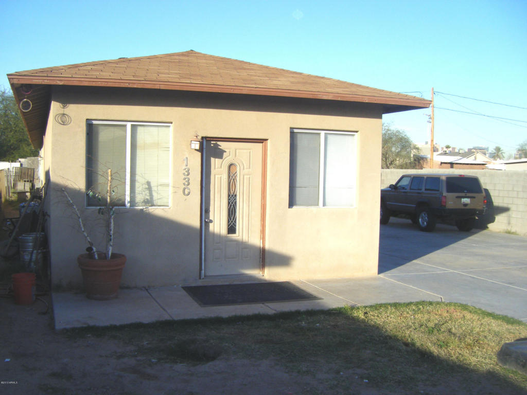 1330 W MOHAVE Street