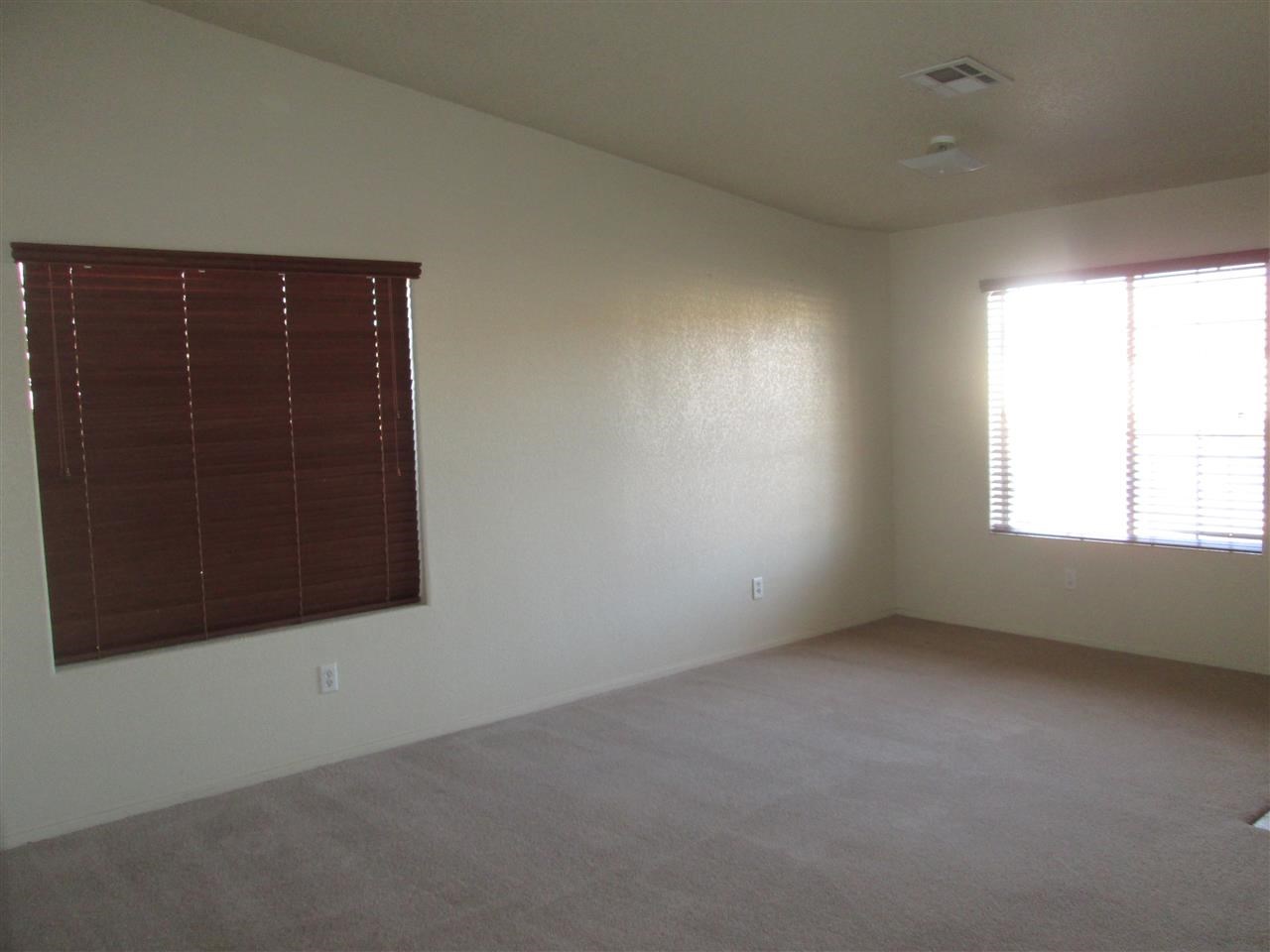 817 W 12 ST