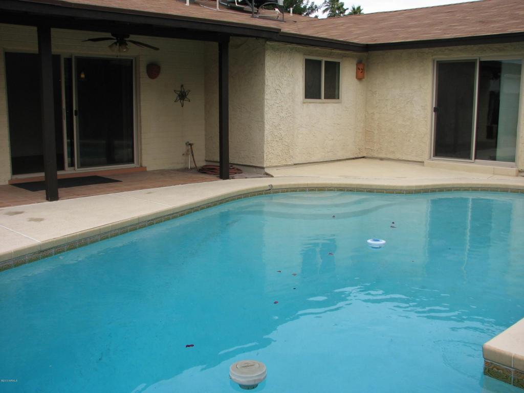 845 W LOS LAGOS VISTA Avenue