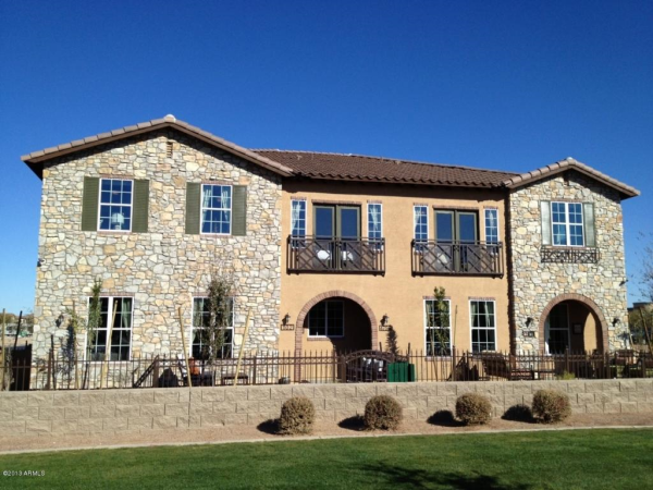 103 4730 E THUNDERHEART Trail