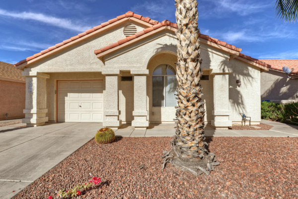 1756 E LINDRICK Drive