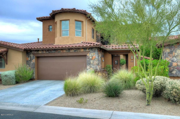 7290 E Aurora Drive