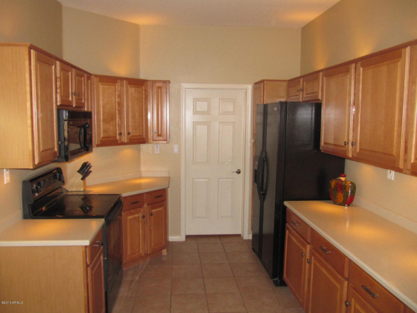 7445 E EAGLE CREST Drive #1074