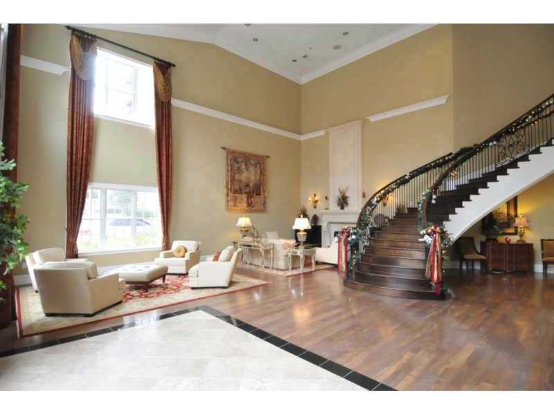 Unit 311 - 3280 Stillhouse Lane Se