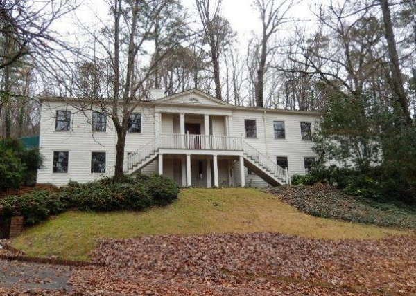 3369 Cherokee Road