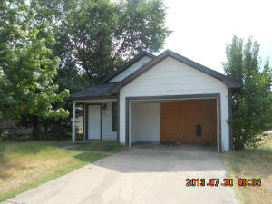 2202 S Ithaca Cove