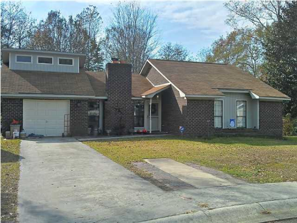 108 WAYNE CT