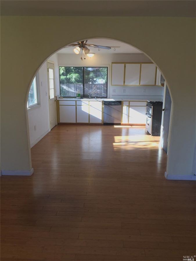 413 Tanglewood Ct