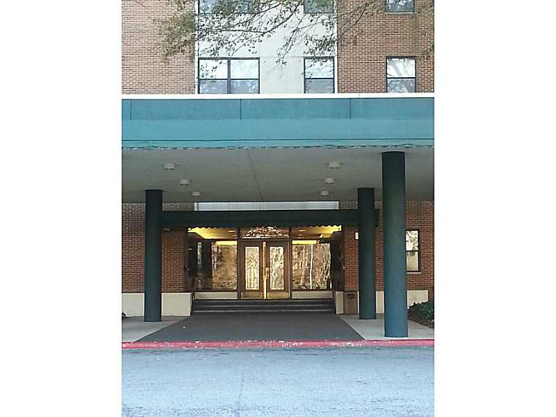 Unit 110 - 2965 Pharr Court South Nw